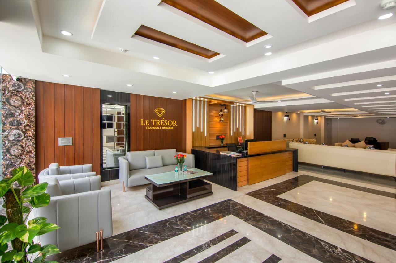 新德里 Le Tresor酒店 外观 照片